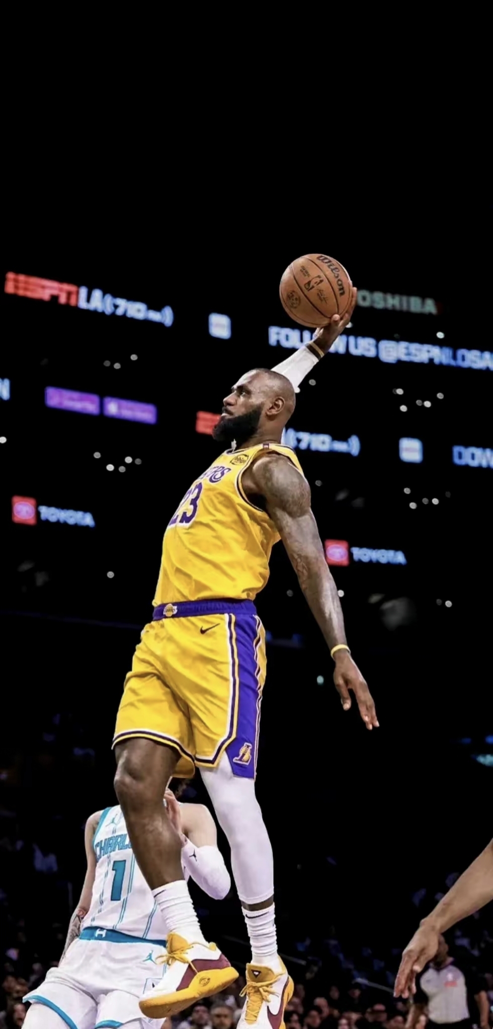 Mouz 和 Vitality 晋级 BLAST Open 春季 2025 淘汰赛